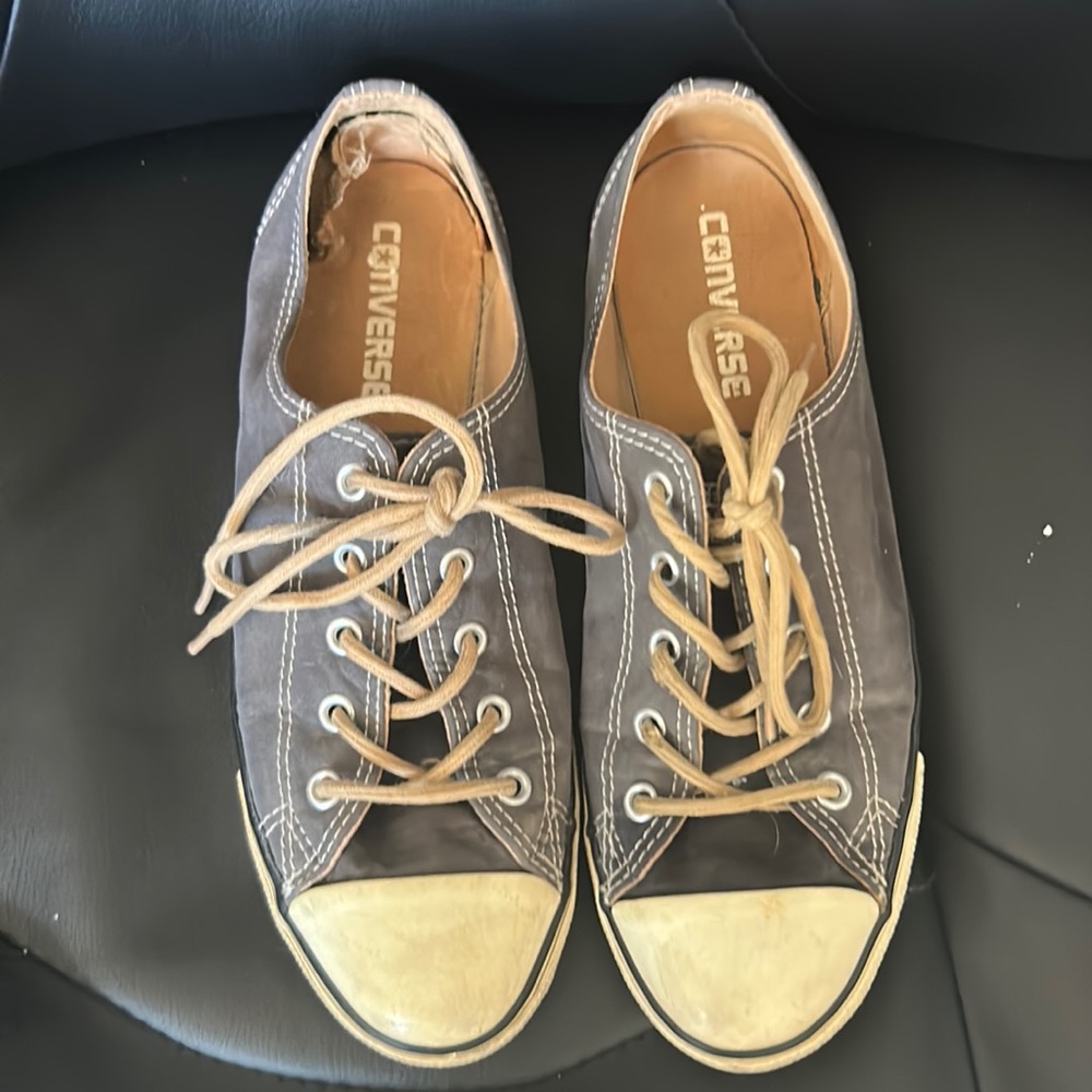 Well loved, very soft and comfortable CONVERSE low top shoe. Size 8 women